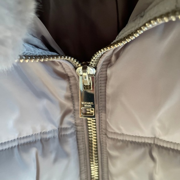 Michael Kors Alternate Down Coat Size XL - Picture 4 of 11